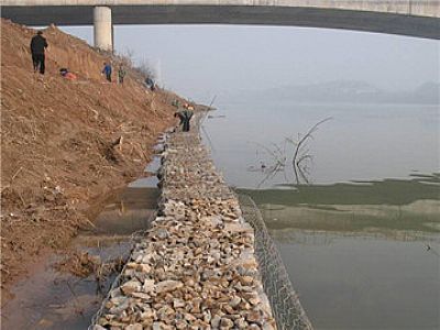 石家莊滹沱河格賓石籠治理工程